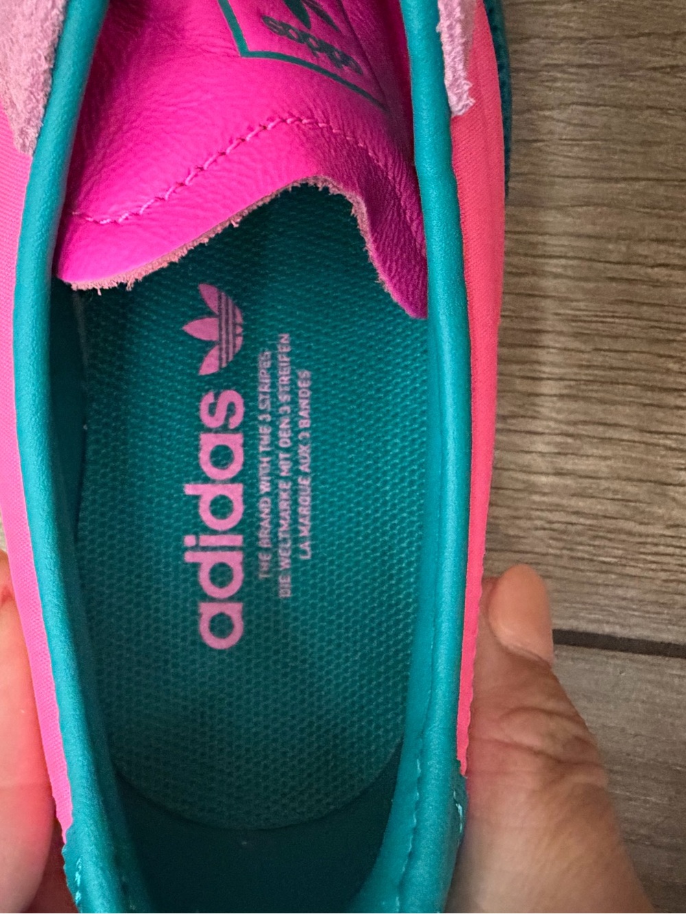 Adidas Tokyo Pink Women’s 9 - Picture 6 of 9
